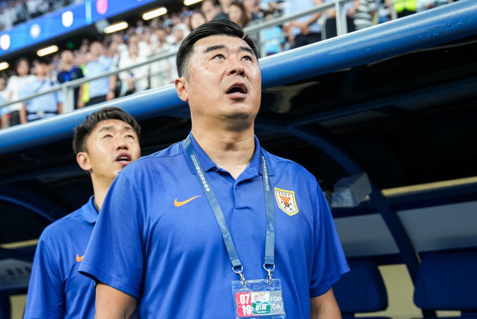 山东泰山将, 海港对阵津