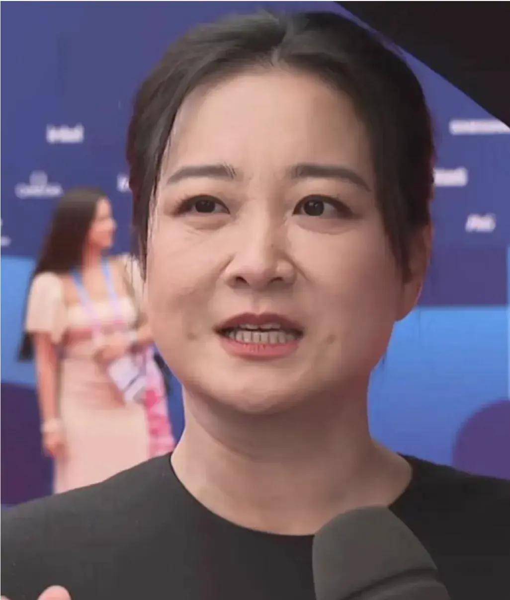 烂的笑容, 因为只有这, 更似冬日里